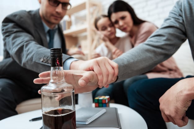 En este momento estás viendo ¿Cómo poner límites al adicto?